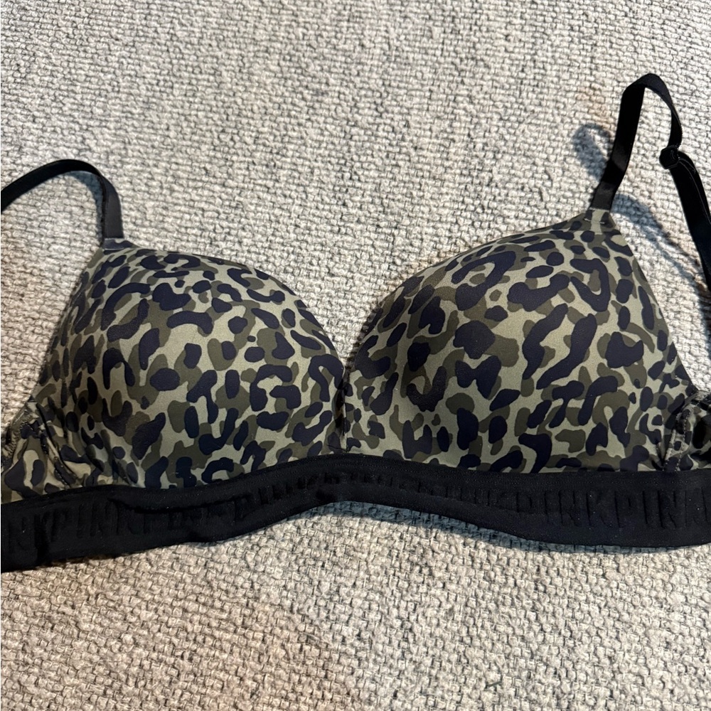 PINK Victoria's Secret Camo Leopard Bra